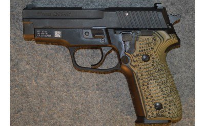 Sig Sauer ~ M11-A1 ~ 9mm Luger - Image 4 of 4