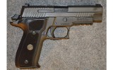 Sig Sauer ~ P226 ~ .40 S&W - Image 3 of 4