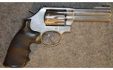 Smith & Wesson ~ 617-6 ~ .22 LR - Image 3 of 4