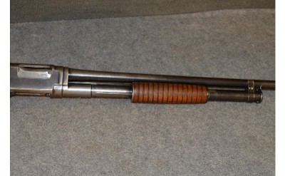 Winchester ~ 12 ~ 20 Gauge - Image 3 of 8