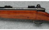 Weatherby MK V Deluxe .300 Magnum - 4 of 9