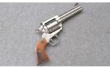 Ruger New Model Super Blackhawk Stainless ~ .44 Magnum - 1 of 2
