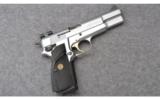 Browning Hi-Power ~ .40 S&W - 1 of 2