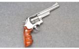 Smith & Wesson Model 629-3 Carpenter Technology
Corporate Commemorative ~ .44 Magnum - 1 of 2