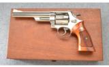 Smith & Wesson Model 29-2 ~ .44 Magnum - 2 of 3