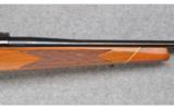 Weatherby Mark V Lefthand
(Japan) .300 Wby. Mag. - 4 of 9
