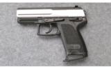 Heckler & Koch USP Compact ~ .40 S&W - 2 of 2