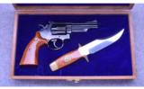 Smith & Wesson Model 19-3 Texas Ranger Commemorative ~ .357 Magnum - 2 of 3