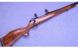 Weatherby Mark V (Japan) ~ .300 Wby. Mag. - 1 of 9