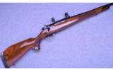 Weatherby ~ Mark V (Japan) ~ .300 Wby. Mag. - 1 of 9