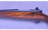 Weatherby Mark V ~ .340 Weatherby Magnum - 4 of 9