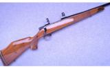 Weatherby VanGuard Deluxe ~ .300 Wby. Mag. - 1 of 9