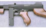 Standard Manufacturing Model 1922 Tommy Gun ~ .22 LR - 7 of 9