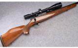 Weatherby Vanguard Deluxe ~ .300 Wby. Mag. - 1 of 9