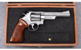 Smith & Wesson Model 629-1 ~ .44 Magnum - 3 of 4