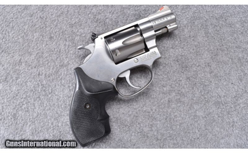 Smith & Wesson ~ Model 651-1 ~ .22 Magnum