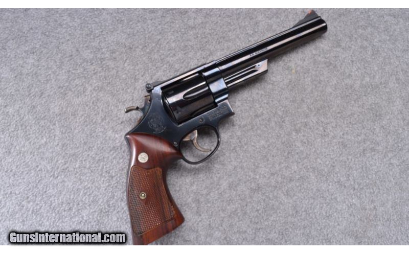 Smith & Wesson ~ Model 29 (4 Screw) ~ .44 Magnum