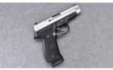 Sig Sauer ~ Model P226 ~ .40 S&W - 1 of 4