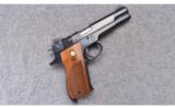 Smith & Wesson ~ Model 52-2 ~ .38 Special Midrange - 1 of 2