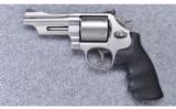 Smith & Wesson ~ Model 629-4 
