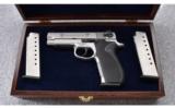Smith & Wesson ~ Model 4566TSW 