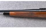 Weatherby (Japan) ~ Mark V ~ .300 Wby. Mag. - 6 of 9