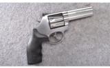 Smith & Wesson ~ Model 686-6 ~ .357 Magnum - 1 of 4