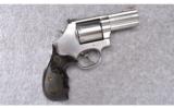 Smith & Wesson ~ Model 686-6 ~ .357 Magnum - 1 of 3