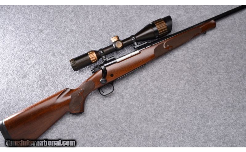 Winchester ~ Model 70 Classic Featherweight ~ .30-06 Sprg.