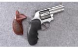 Smith & Wesson ~ Model 686-6 ~ .357 Magnum - 1 of 2