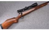 Weatherby (USA) ~ Mark V ~ .300 Weatherby Mag. - 1 of 9