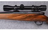 Weatherby (Germany) ~
Mark V ~ .270 Wby. Magnum - 7 of 9