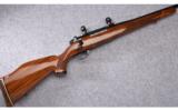 Weatherby (Japan) ~ Mark V ~ .300 Wby. Mag. - 1 of 9