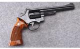 Smith & Wesson ~ Model 19-3 ~ .357 Magnum - 3 of 7
