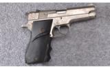 Smith & Wesson ~ Model 39-2 ~ 9 MM - 1 of 2
