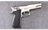 Smith & Wesson ~ Model 4506 ~ .45 Auto - 1 of 2