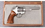 Smith & Wesson ~ Model 629 ~ .44 Magnum - 2 of 5