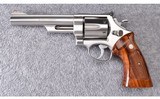 Smith & Wesson ~ Model 629 ~ .44 Magnum - 4 of 5