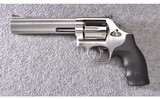 Smith & Wesson ~ Model 686-6 ~ .357 Magnum - 2 of 3