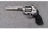 Smith & Wesson ~ 629-5 ~ .44 Magnum - 2 of 3
