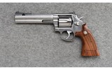 Smith & Wesson ~ Model 686-4 ~ .357 Magnum - 2 of 3
