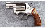 Smith & Wesson ~ Model 37 Chiefs Special Airweight ~ .38 Special - 5 of 6
