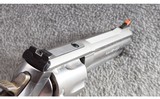 Smith and Wesson ~ Model 686-5 ~ .357 Magnum - 4 of 4
