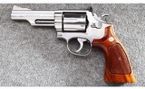 Smith & Wesson ~ Model 66-2 ~ .357 Magnum - 2 of 3