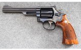 Smith & Wesson ~ Model 19-5 ~ .357 Magnum - 2 of 3