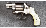 Smith & Wesson ~ Model 10-7 ~ .38 S&W Spl. - 2 of 3