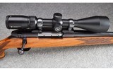 Weatherby (USA) ~ Mark V ~ .300 Wby. Mag. - 8 of 12