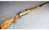 Weatherby (W. Germany) ~ Mark V ~ .300 Weatherby Magnum - 1 of 13