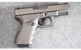 Glock ~ Model 19 GEN 3 Compact ~ 9x19 (9mm Para) - 1 of 3