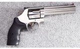 Smith & Wesson ~ Model 686-6 ~ .357 Magnum - 2 of 4